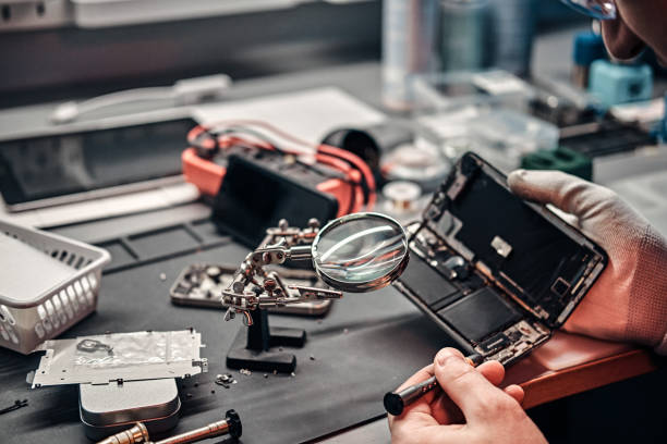 finding a reliable Phone repair shop Bedford customers can trust is important. A damaged smartphone can affect communication