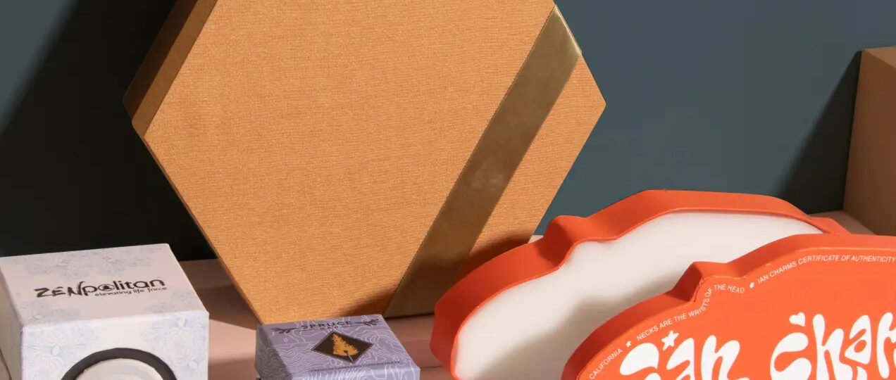Custom shaped rigid boxes